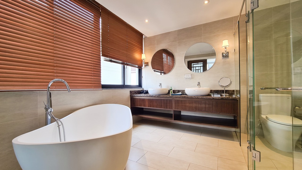 [Ha Long Villa 5Rooms] FLC BT633 빌라 – 피닉스 힐스의 푸른 자연 속, 오션뷰 &amp; 골프장 전망
