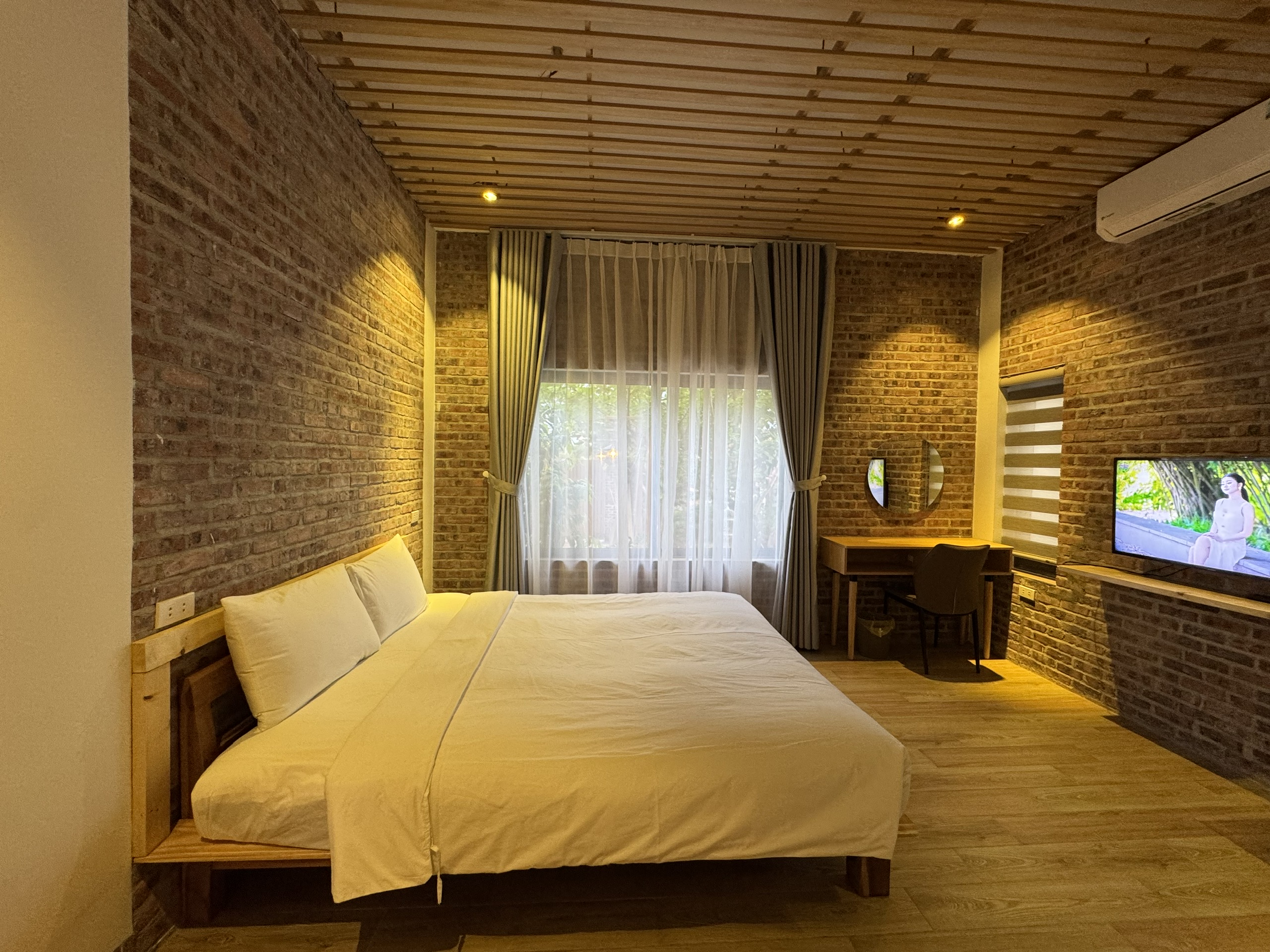 [다낭] BRICK GARDEN VILLA – 5베드룸 | 프라이빗 풀 & 300㎡ 트로피컬 가든