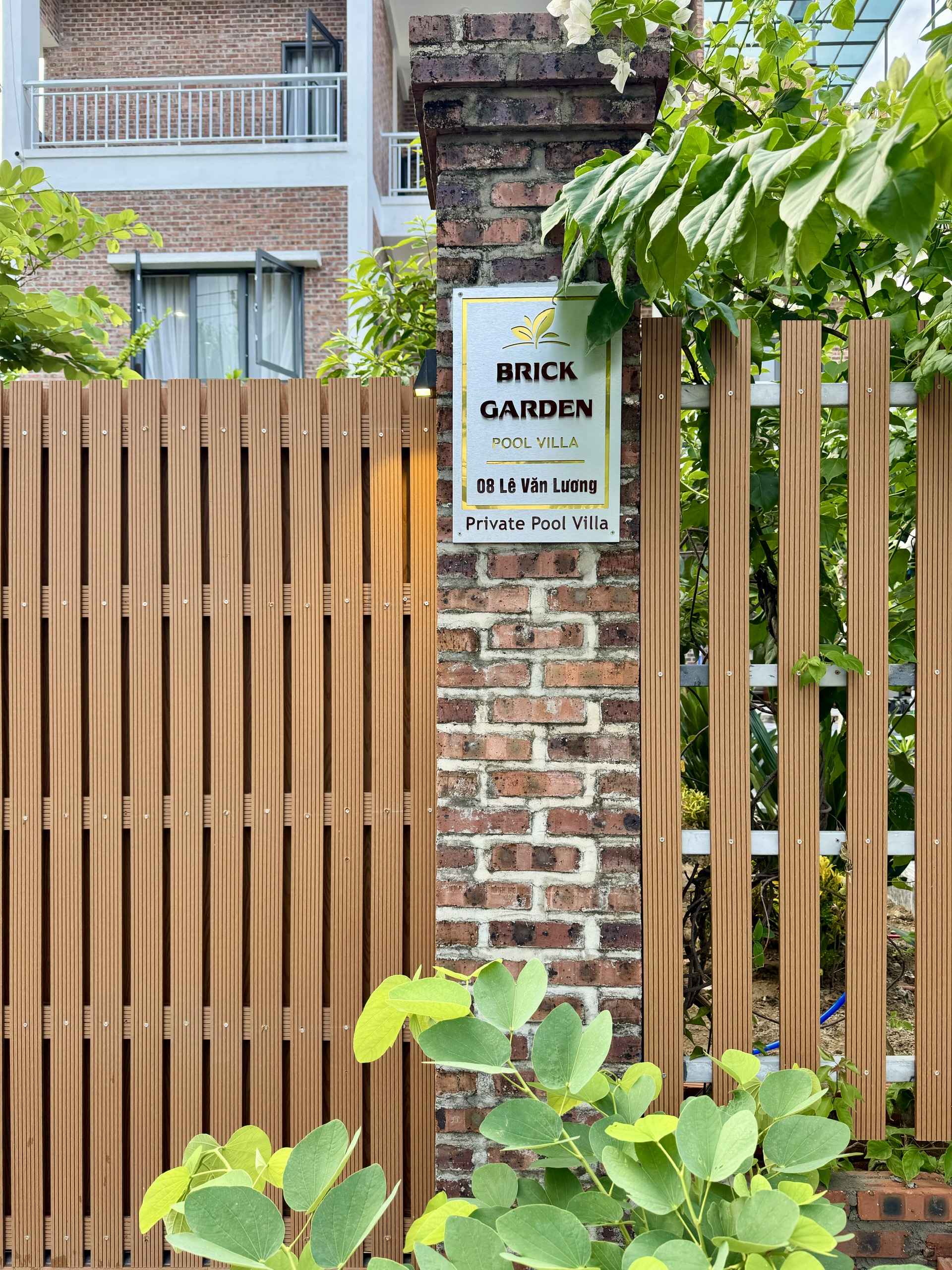 [다낭] BRICK GARDEN VILLA – 5베드룸 | 프라이빗 풀 & 300㎡ 트로피컬 가든