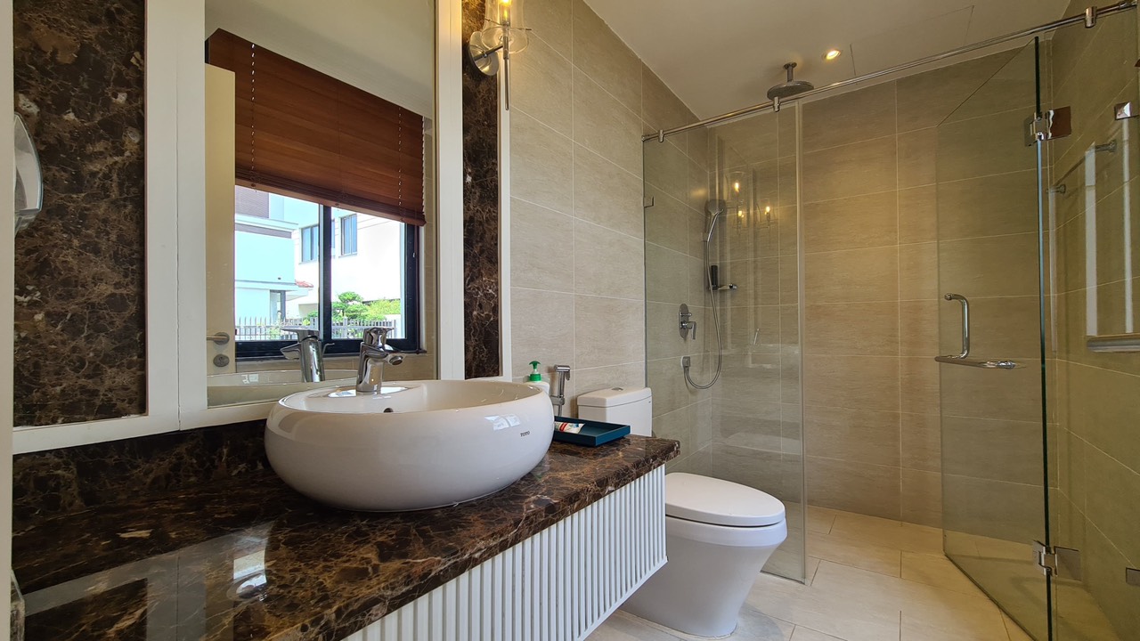 [Ha Long Villa 5Rooms] FLC BT633 빌라 – 피닉스 힐스의 푸른 자연 속, 오션뷰 &amp; 골프장 전망