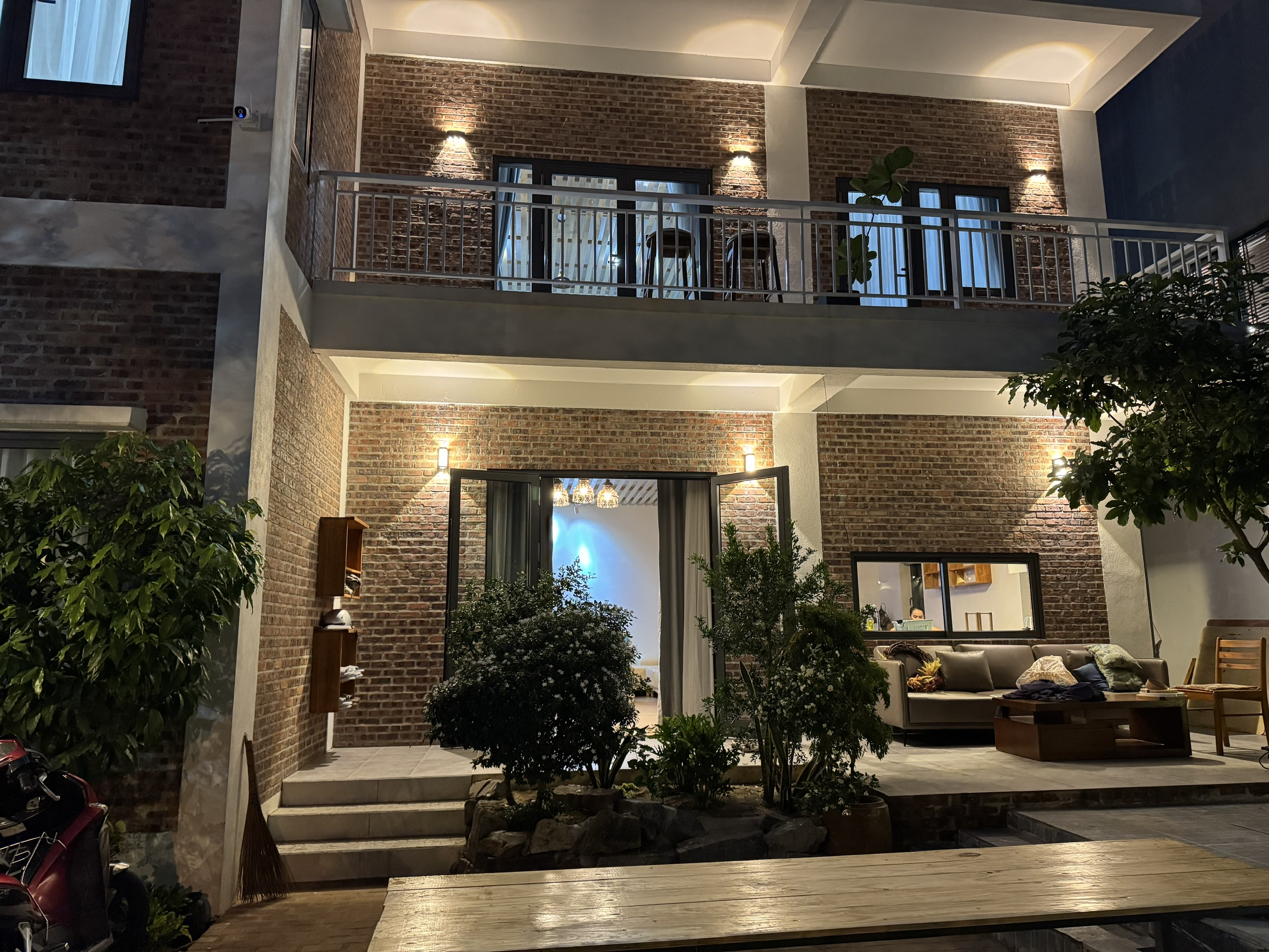 [다낭] BRICK GARDEN VILLA – 5베드룸 | 프라이빗 풀 & 300㎡ 트로피컬 가든