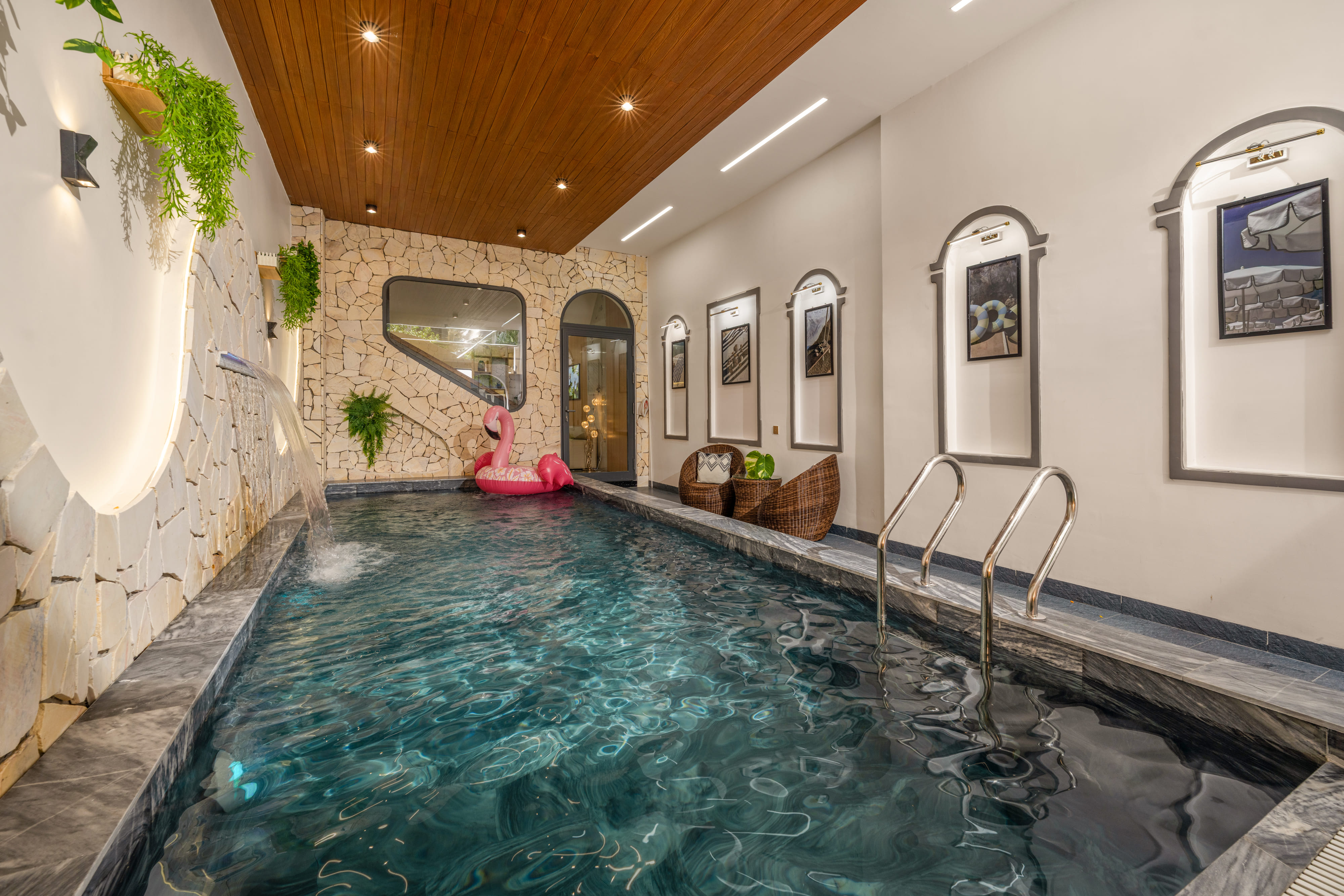 Azure Villa Da Nang 4 Bedroom – 다낭 도심 속에서 즐기는 프라이빗 럭셔리 풀빌라