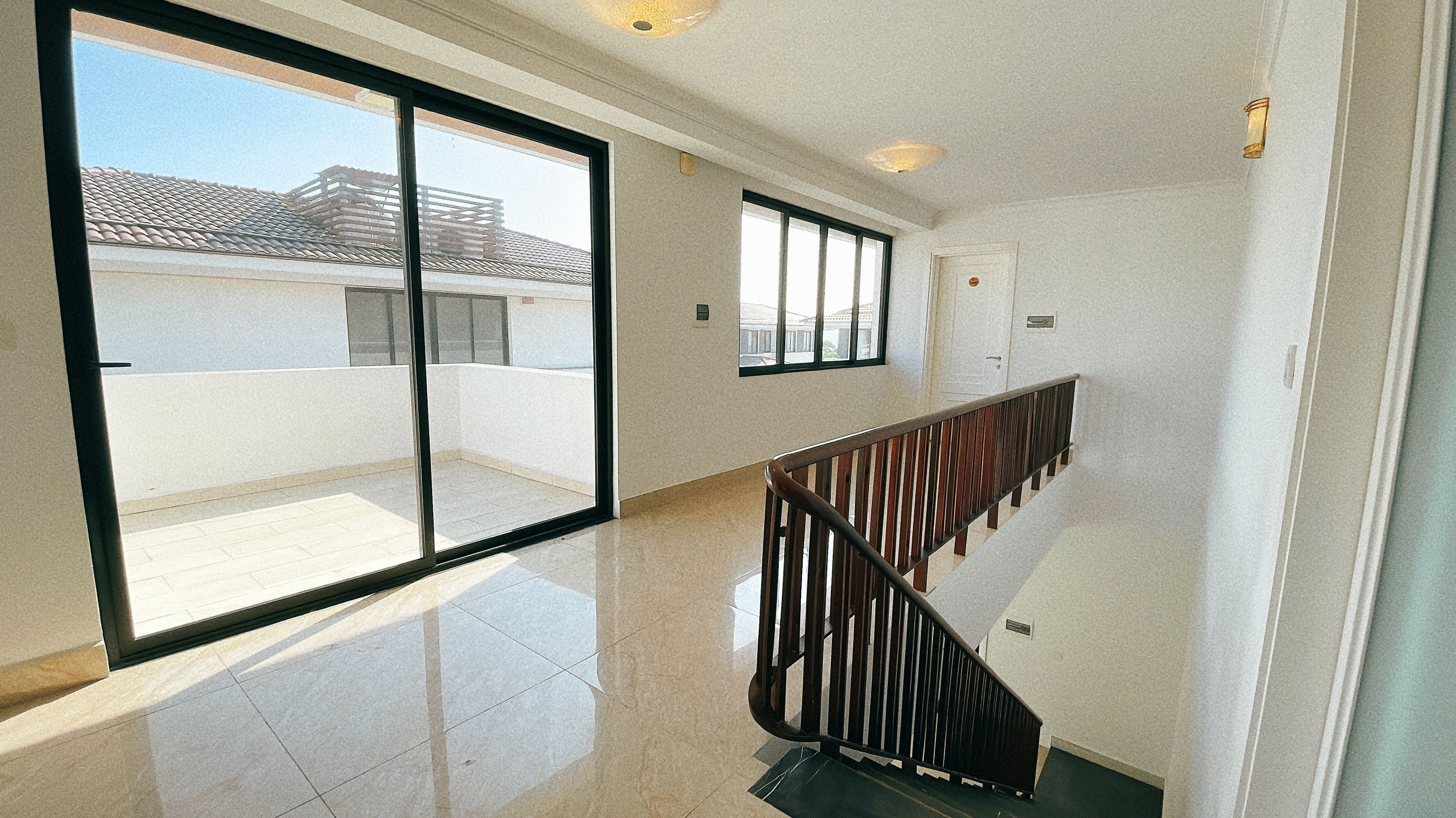 [Ha Long Villa 5Rooms] FLC BT633 빌라 – 피닉스 힐스의 푸른 자연 속, 오션뷰 &amp; 골프장 전망