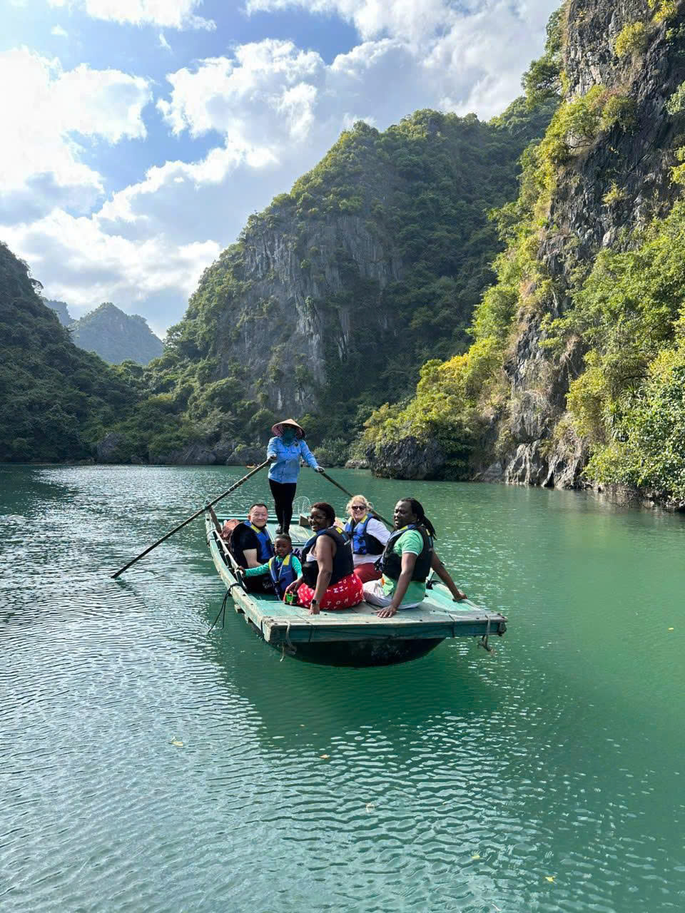 HALONG CATAMARAN PREMIUM DAY CRUISE 5STAR- 할롱 카타마란 프리미엄 – 란하베이를 품은 럭셔리 카타마란 크루즈
