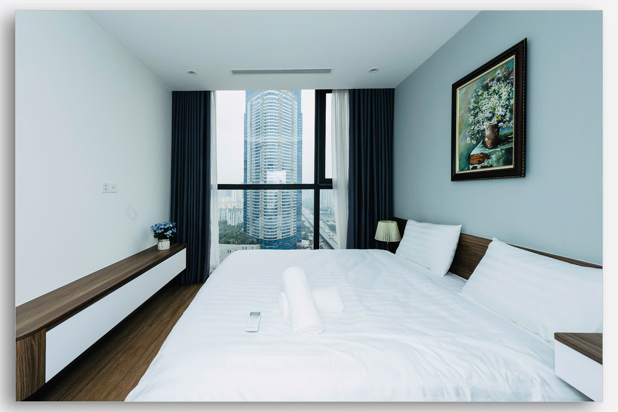 🌇[Vinhomes SKY LAKE] 빈홈스 스카이레이크 – 하노이 도심 속 2베드룸 럭셔리 아파트 “하늘 위의 휴식”