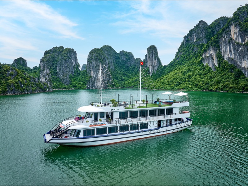 🛳️ NB12: 하롱베이 – 닌빈 1박2일: 하노이 – 5성급 소나타 크루즈 – 호아르/바딘 사원 – 짱안/땀꼭 – 항무아 – 하노이