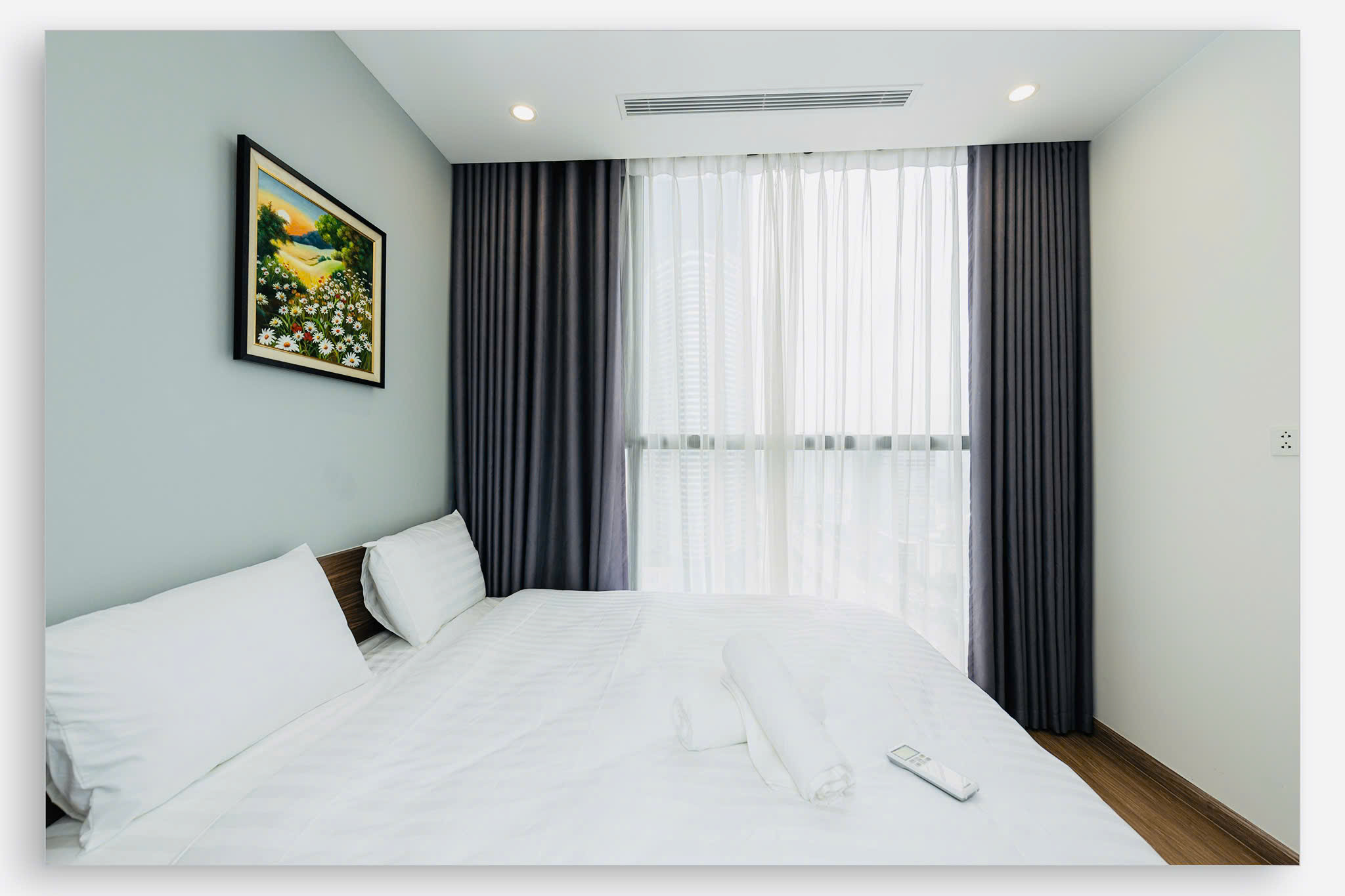 🌇[Vinhomes SKY LAKE] 빈홈스 스카이레이크 – 하노이 도심 속 2베드룸 럭셔리 아파트 “하늘 위의 휴식”