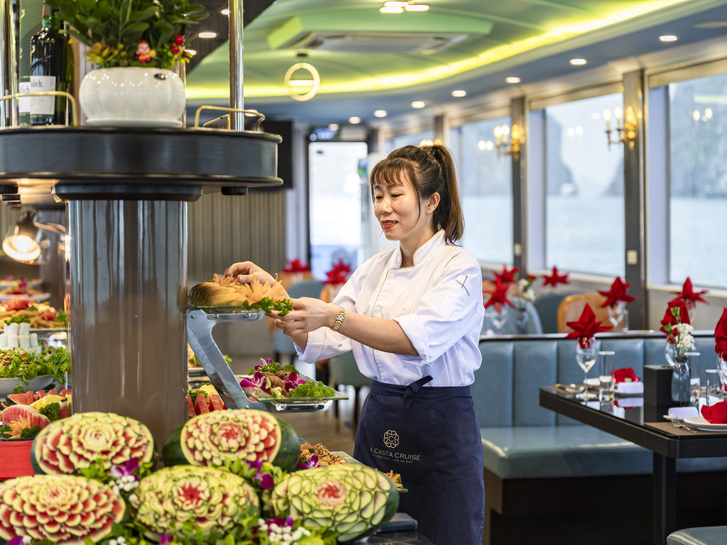 Lacasta Halong Bay Tour 럭셔리 라카스타 하롱베이 크루즈 당일 투어  [왕복 리무진- 입장권- 중식- 가이드 포함)