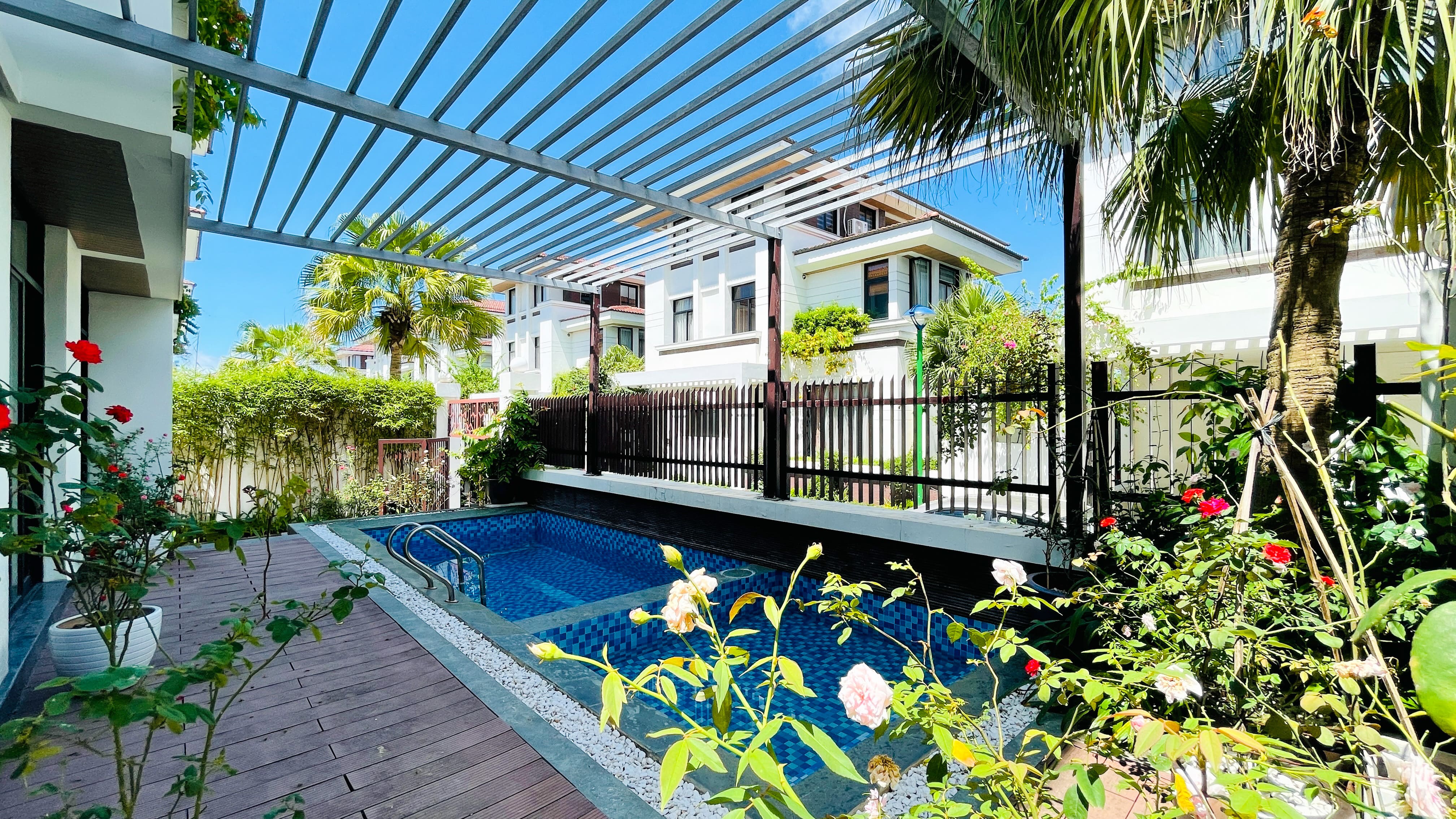 [Ha Long Villa 5Rooms] FLC BT633 빌라 – 피닉스 힐스의 푸른 자연 속, 오션뷰 &amp; 골프장 전망