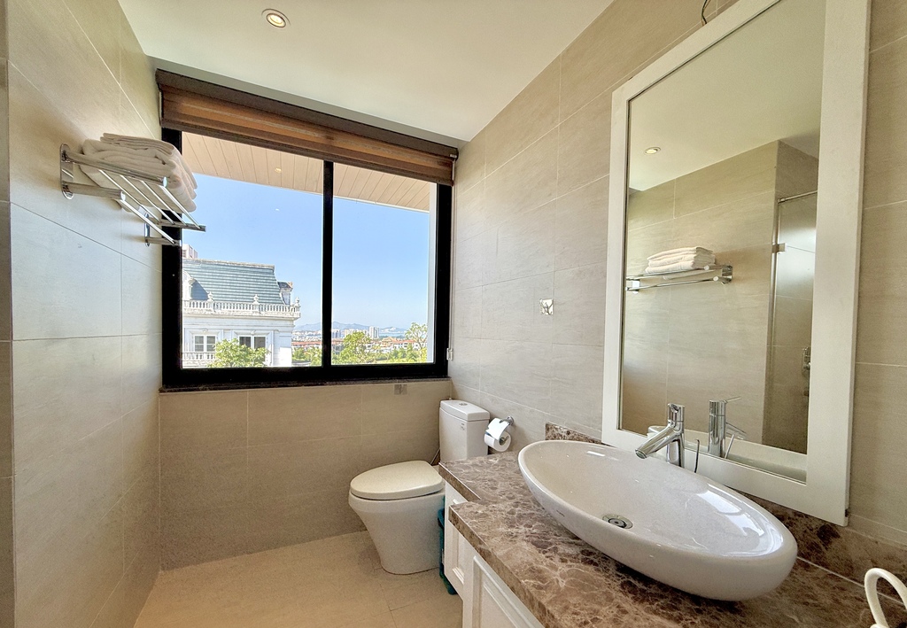 [Ha Long Villa 5Rooms] FLC BT611 빌라 – 프라이빗 수영장, 오션뷰 & 골프장 전망