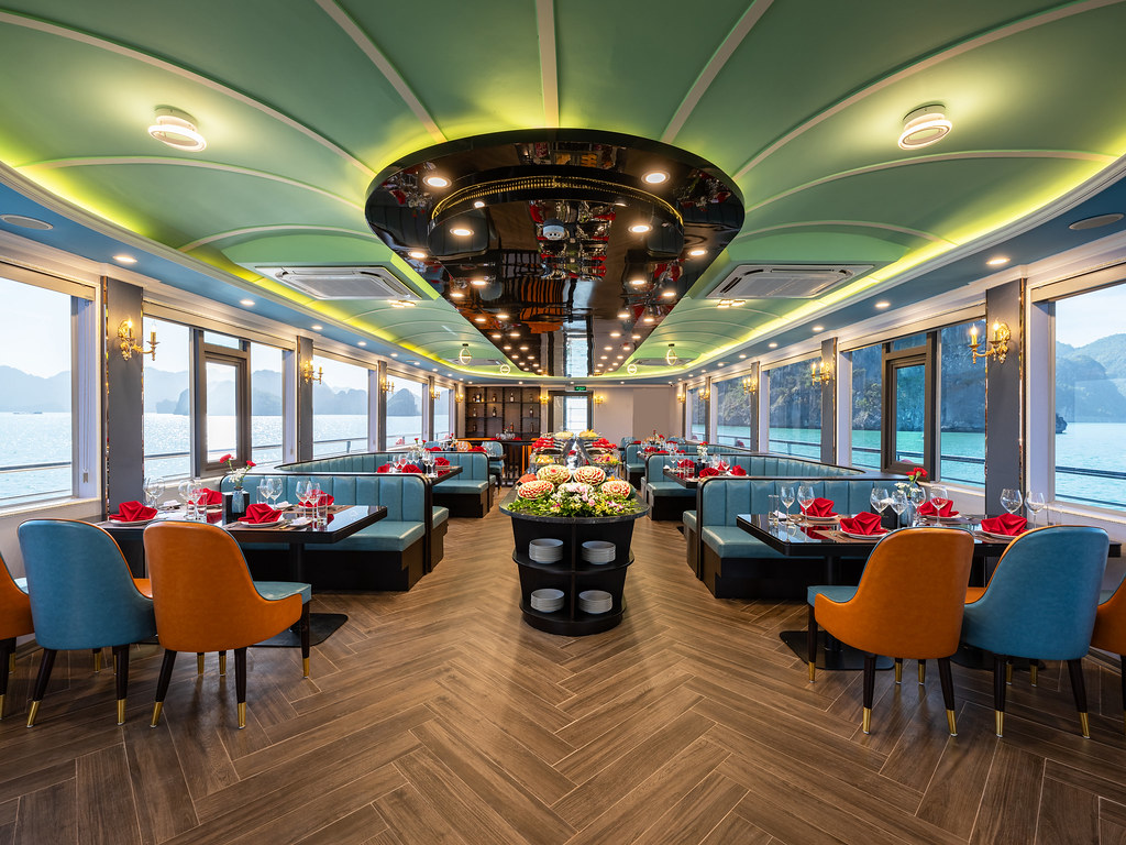 Lacasta Halong Bay Tour 럭셔리 라카스타 하롱베이 크루즈 당일 투어  [왕복 리무진- 입장권- 중식- 가이드 포함)