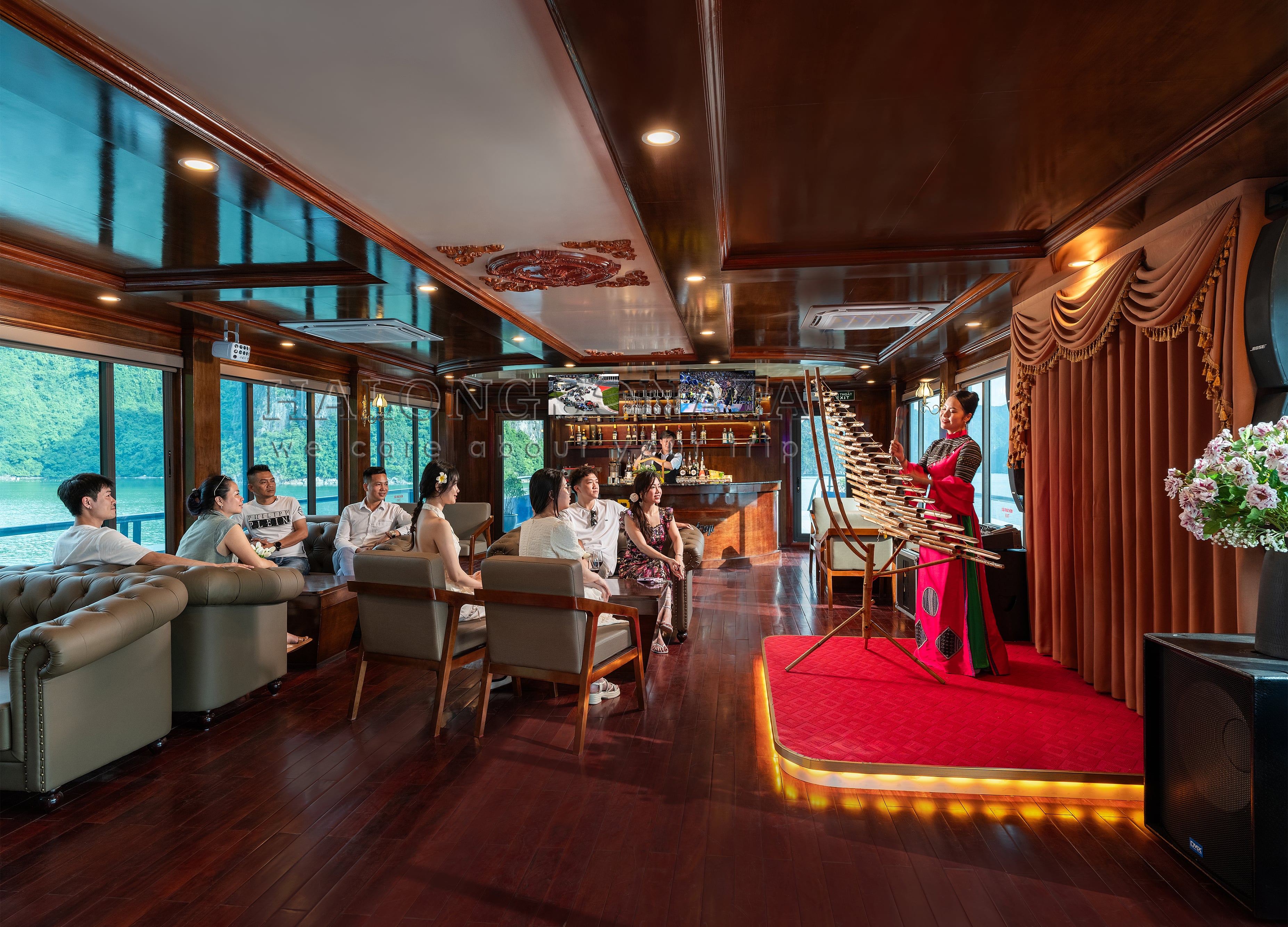 SONATA CRUISE 소나타 하롱베이 고급 크루즈 (리무진/ 버스- 입장권- 가이드- 중식 포함)