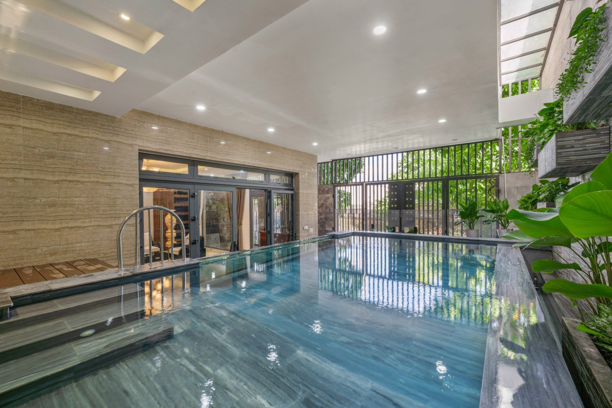 [Da Nang Khue My Dong 6Br Villas] 미케비치 바로 앞 프라이빗 6룸 프리미엄 풀빌라