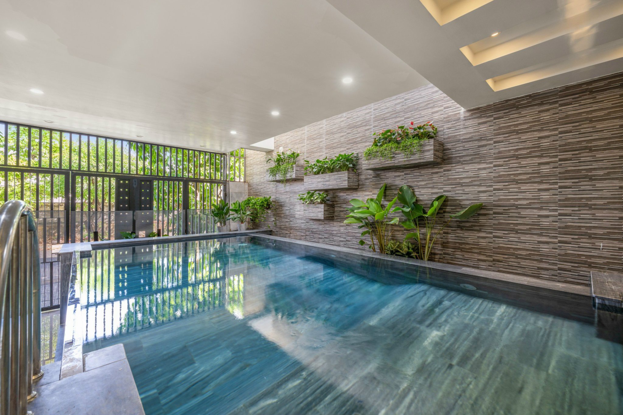 [Da Nang Khue My Dong 6Br Villas] 미케비치 바로 앞 프라이빗 6룸 프리미엄 풀빌라