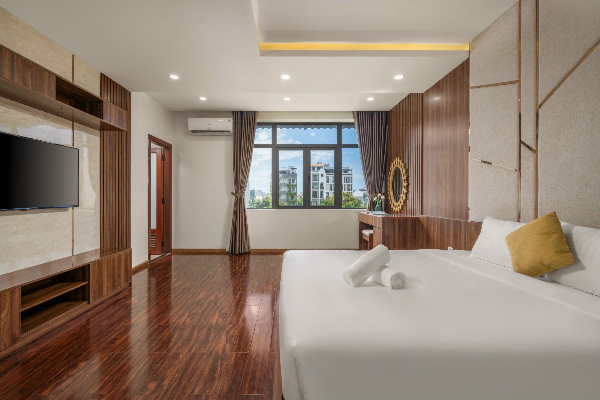 [Da Nang Khue My Dong 6Br Villas] 미케비치 바로 앞 프라이빗 6룸 프리미엄 풀빌라