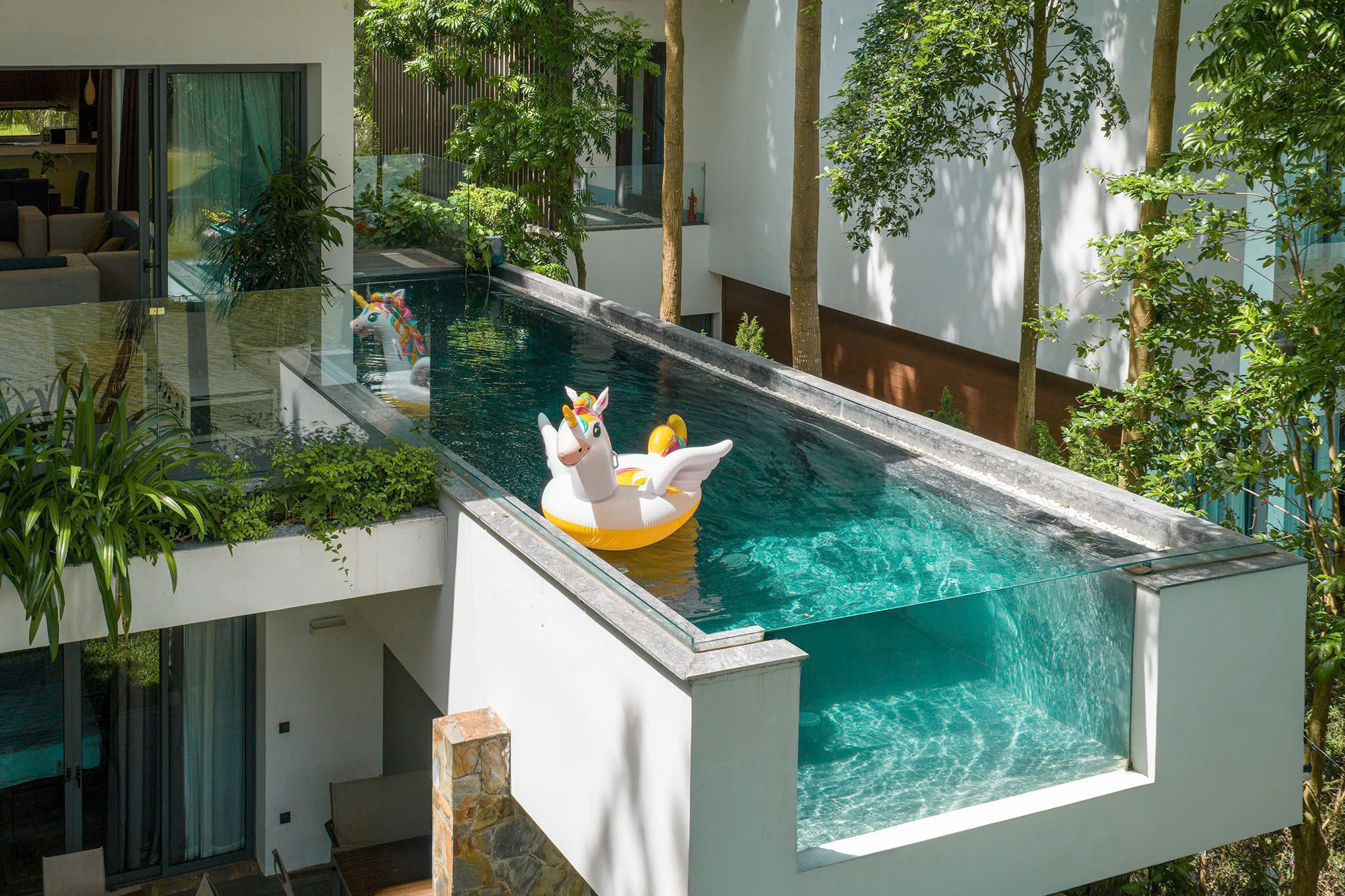 H0.8– 플라밍고 프라이빗 풀빌라 (5베드룸, 넓은 정원 포함)