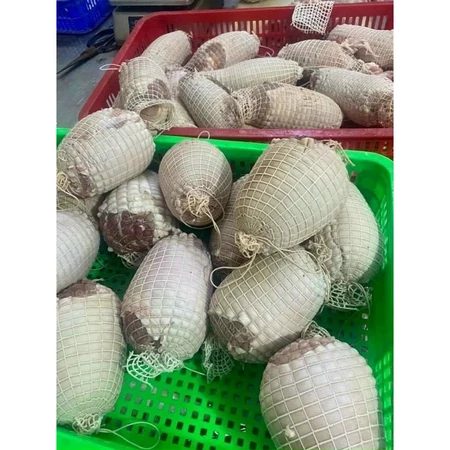 Bắp giò heo rút xương bó chỉ 1kg
