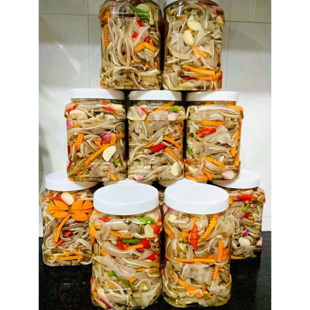 Tai Heo Ngâm Chua Ngọt - Hủ 1kg