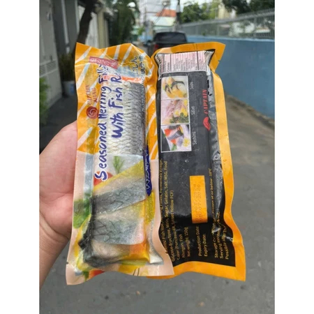 CÁ TRÍCH ÉP TRỨNG - CHUẨN SASHIMI 1 thanh 150g giao ngẫu nhiên màu