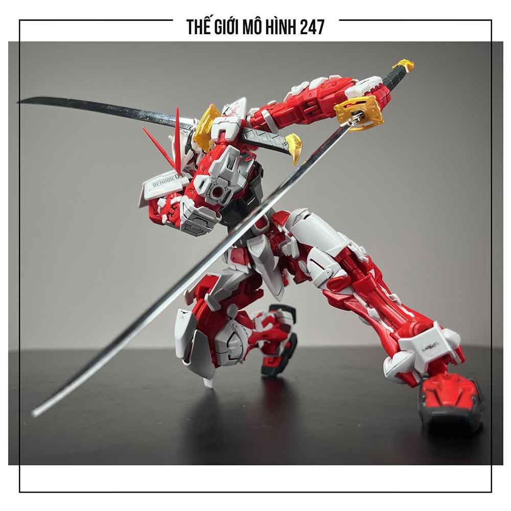 (Tặng 4 kiếm + Decal + Đế) Mô hình lắp ráp Astray Red Frame Kai MG 1/100