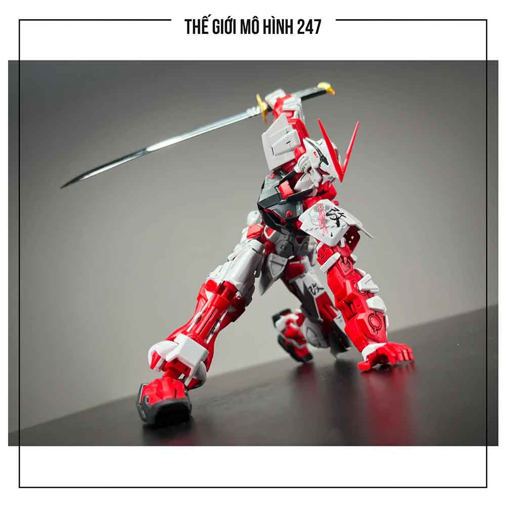 (Tặng 4 kiếm + Decal + Đế) Mô hình lắp ráp Astray Red Frame Kai MG 1/100