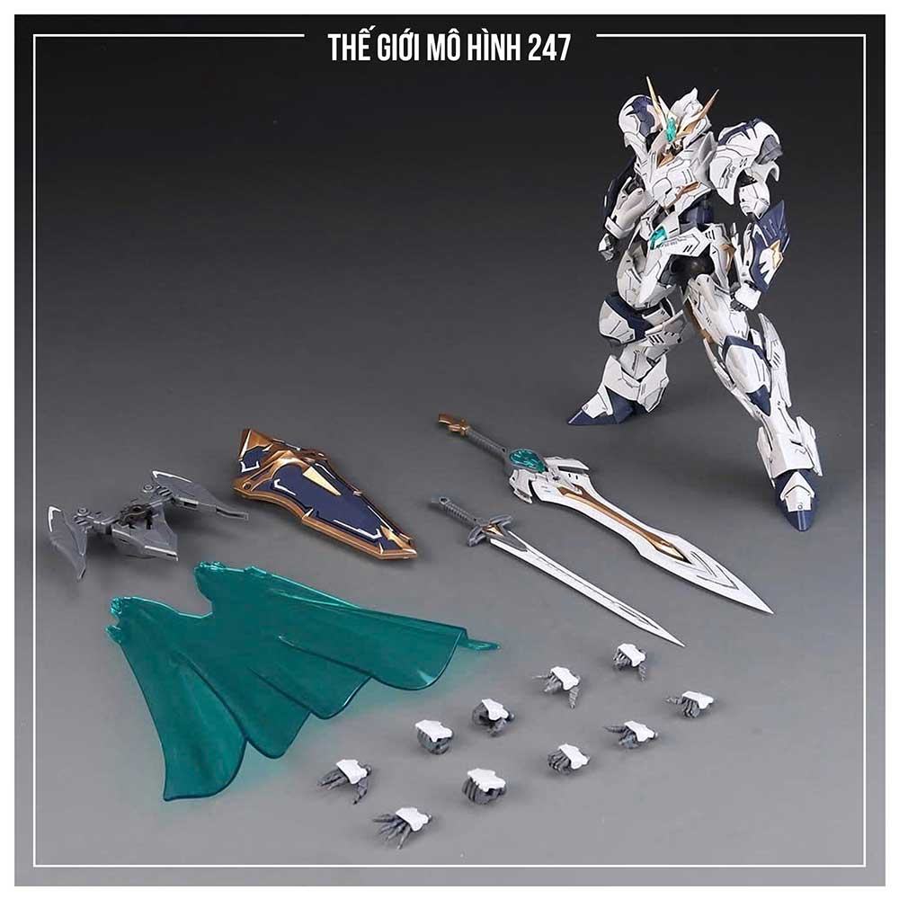 Mô hình lắp ráp chính hãng SNAA Titan Greatsword Tristan 1/144 (Tặng kèm áo choàng và decal nước)