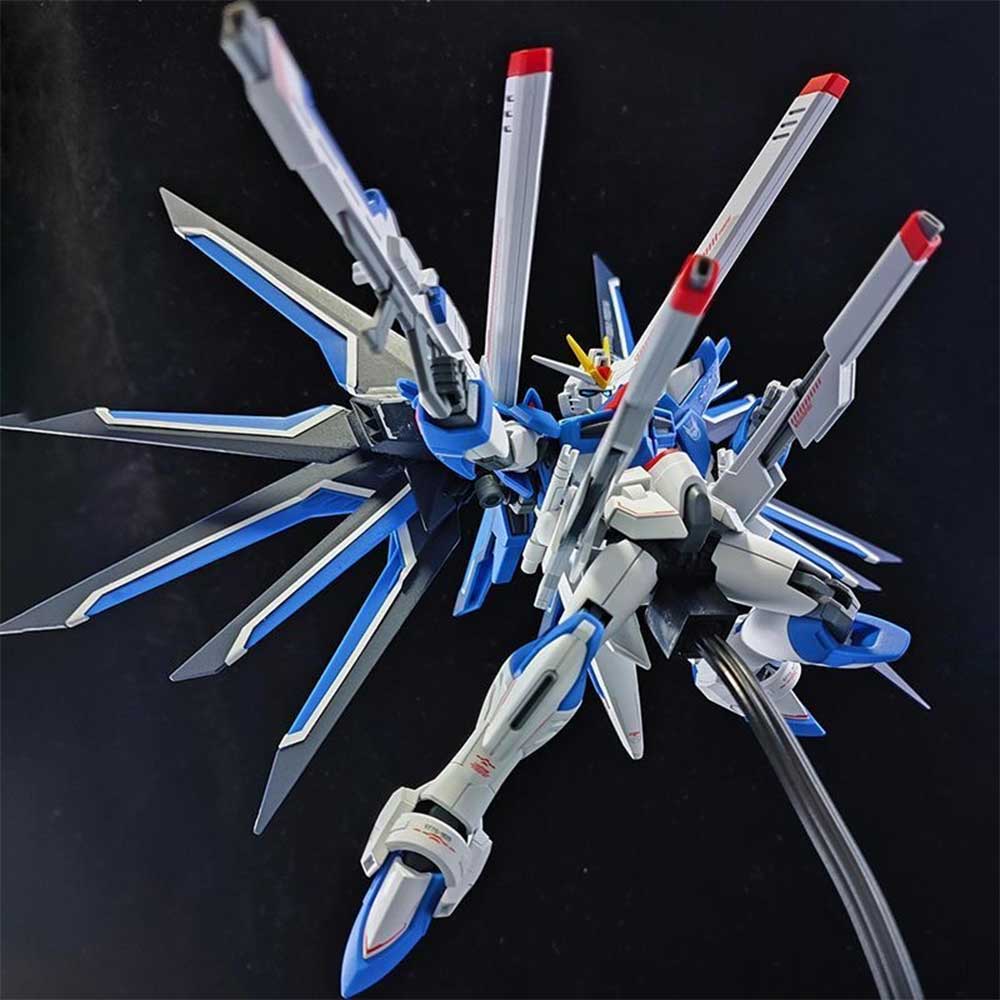 Mô hình lắp ráp Rising Freedom 1/144 (Tặng đế + decal dán)