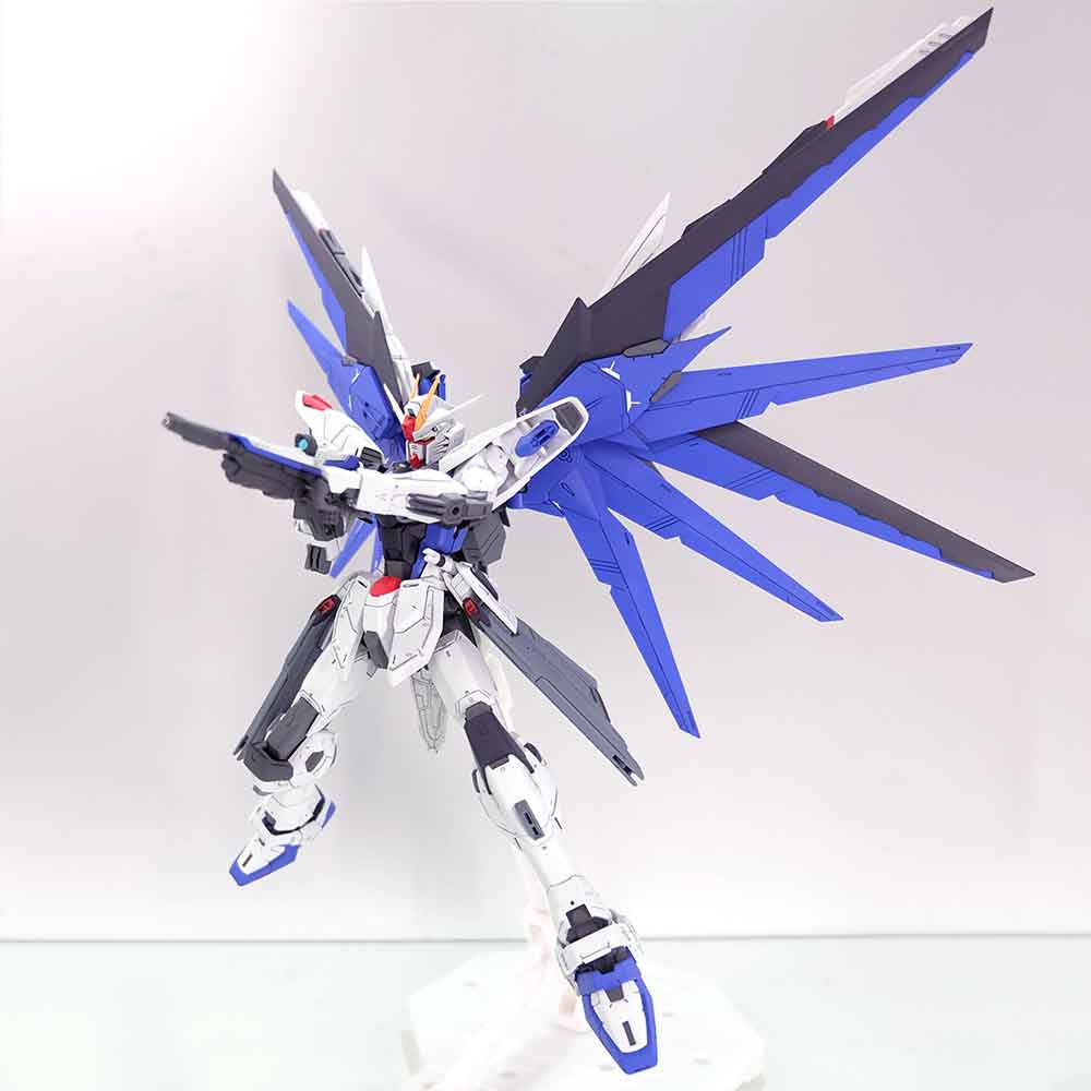Mô hình MG Master Grade Freedom 2.0 - Kèm đế + Decal nước