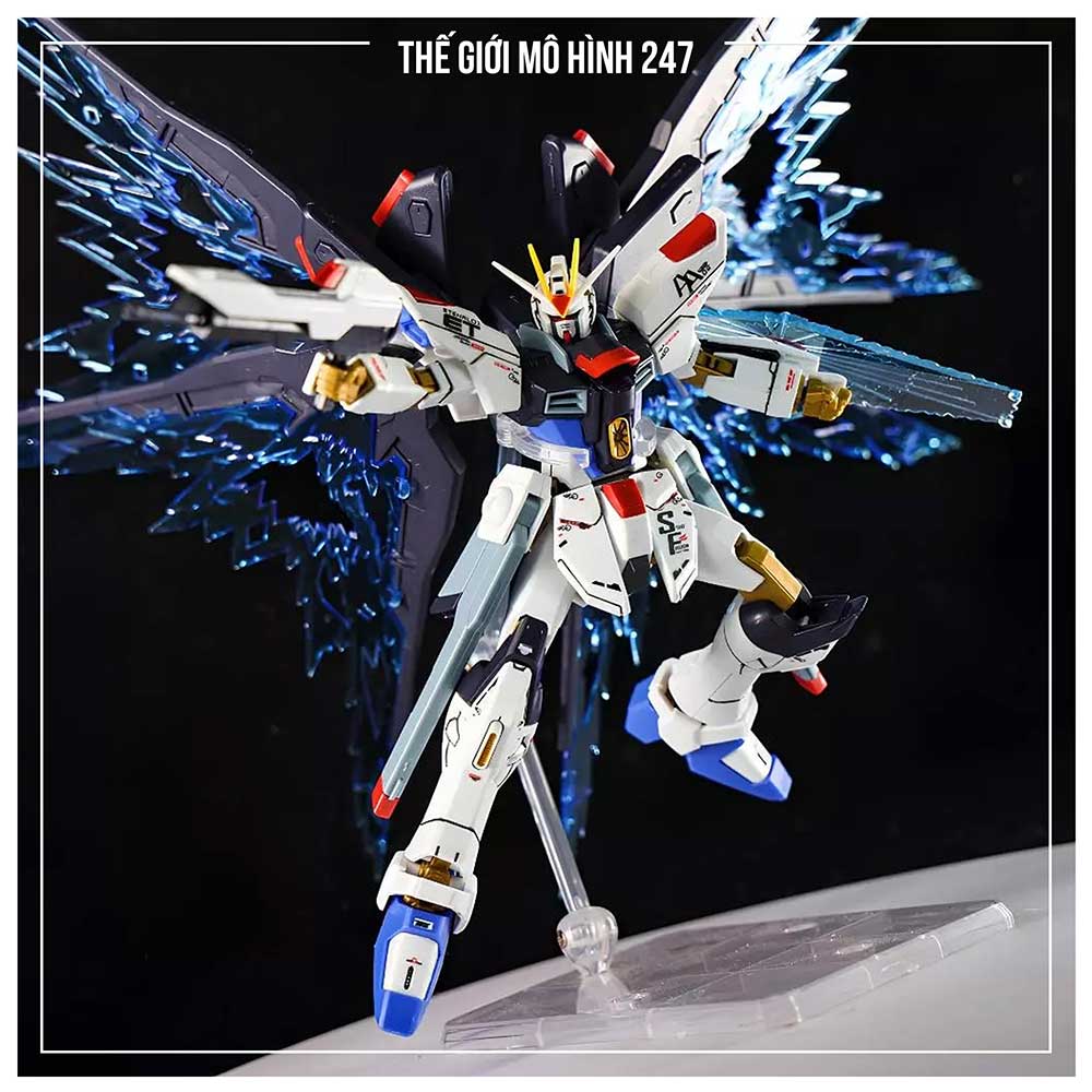 (Tặng Đế + Decal nước + Effect cánh) Mô Hình Gundam HG CE 201 Strike Freedom Fighter Revive + Wings of Light