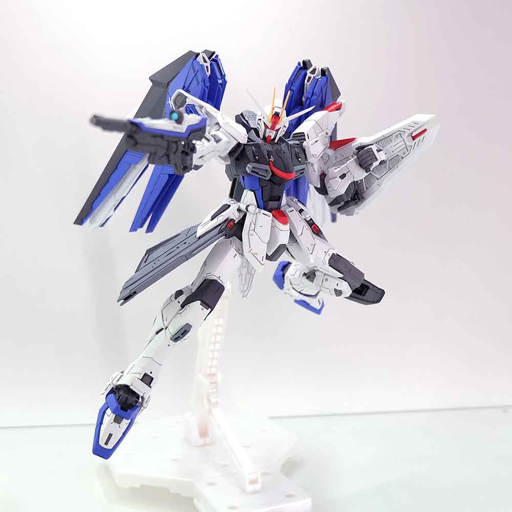 Mô hình MG Master Grade Freedom 2.0 - Kèm đế + Decal nước