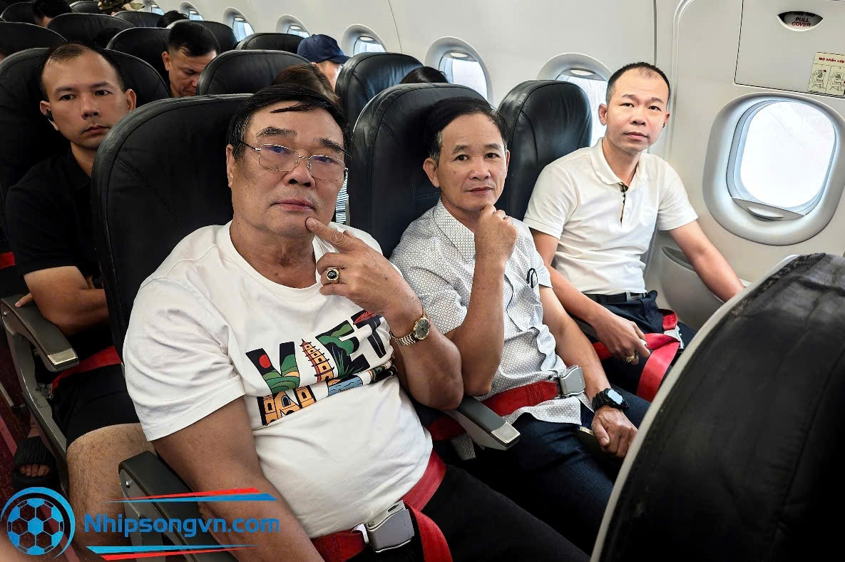 Cuộc gặp tình cờ trên chuyến bay – Câu chuyện xúc động về người cha và niềm tin gửi gắm nơi con trai