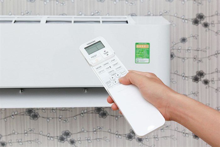 Máy lạnh Toshiba Inverter 1 HP RAS-H10BKCV-V
