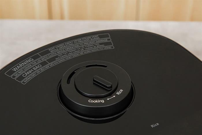 Nồi cơm điện tử Panasonic 1.8 lít SR-DM184KRA