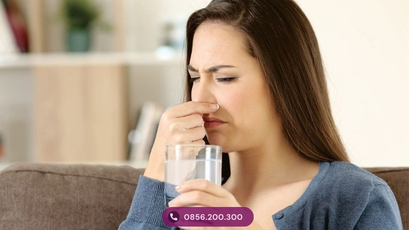 Nước có mùi lạ vì lõi lọc chứa nhiều cặn bẩn