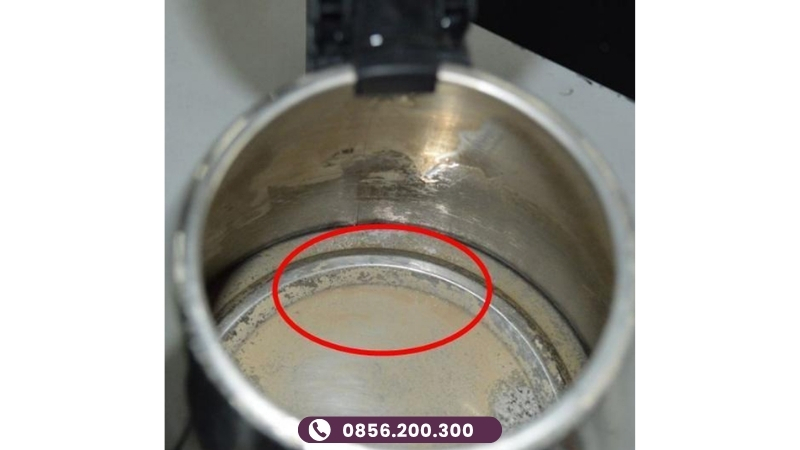 Đồ dùng đóng cặn do nước cứng