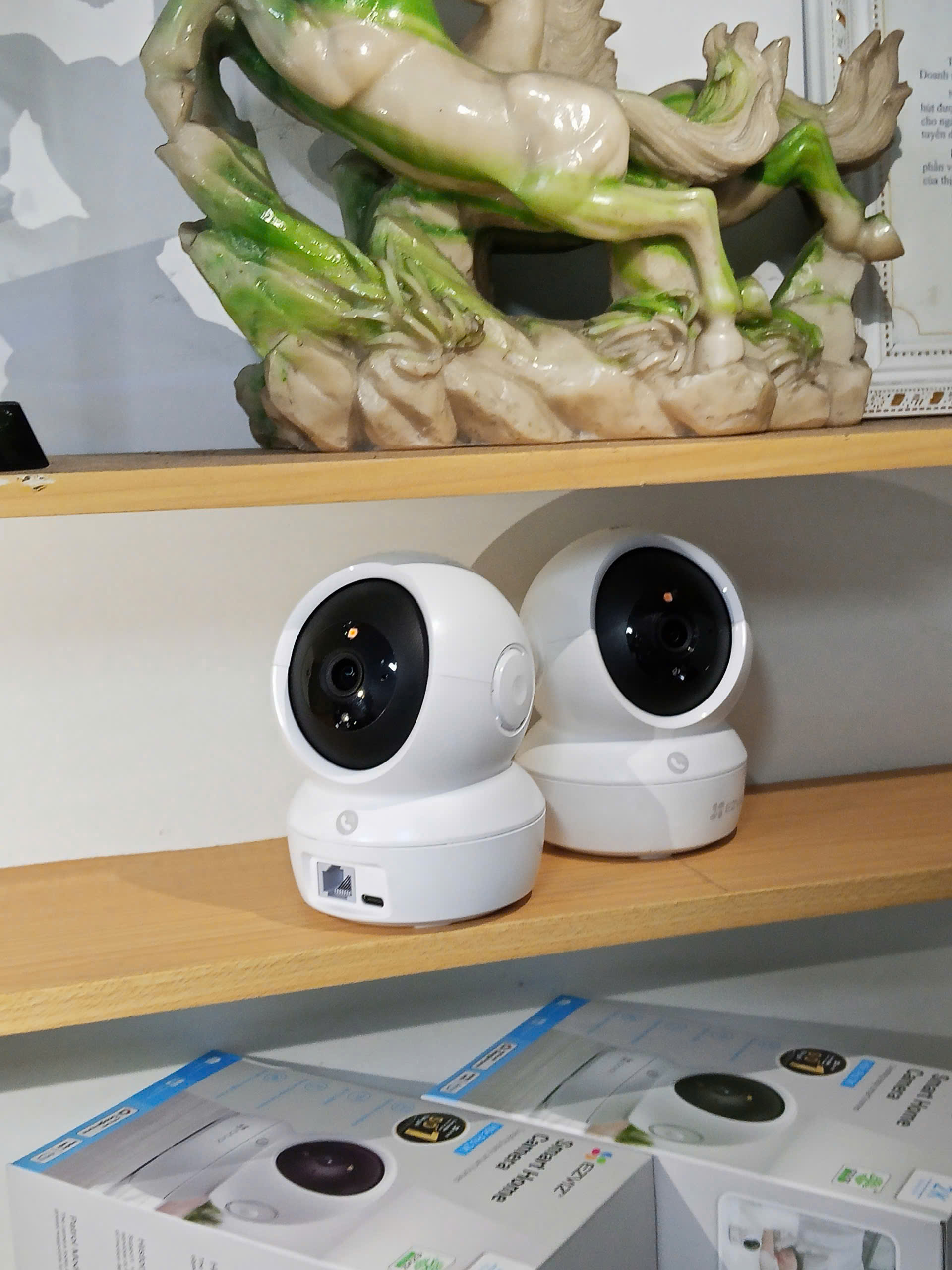 Camera AI Wifi EZVIZ H6C Pro 2K