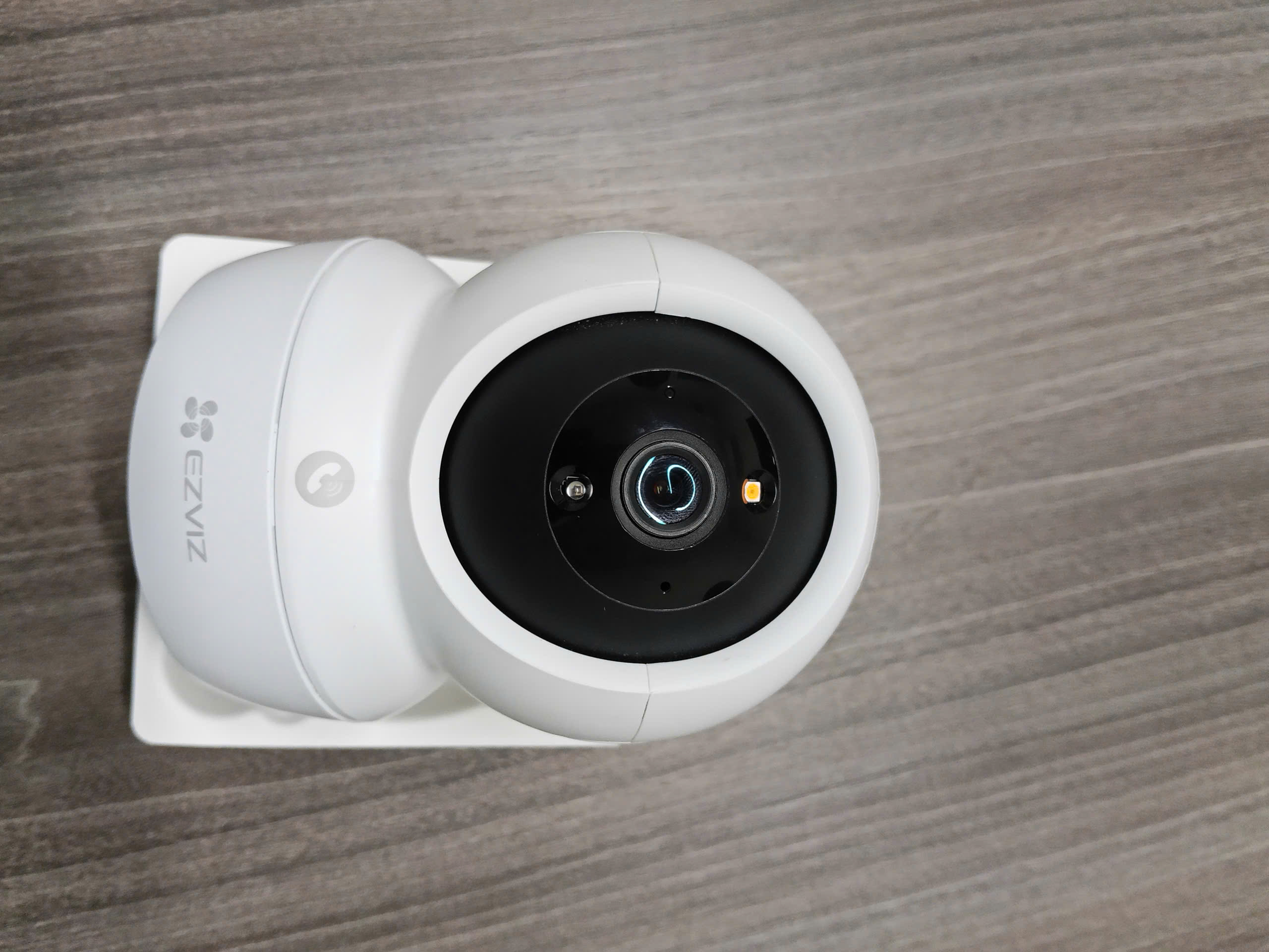 Camera AI Wifi EZVIZ H6C Pro 2K