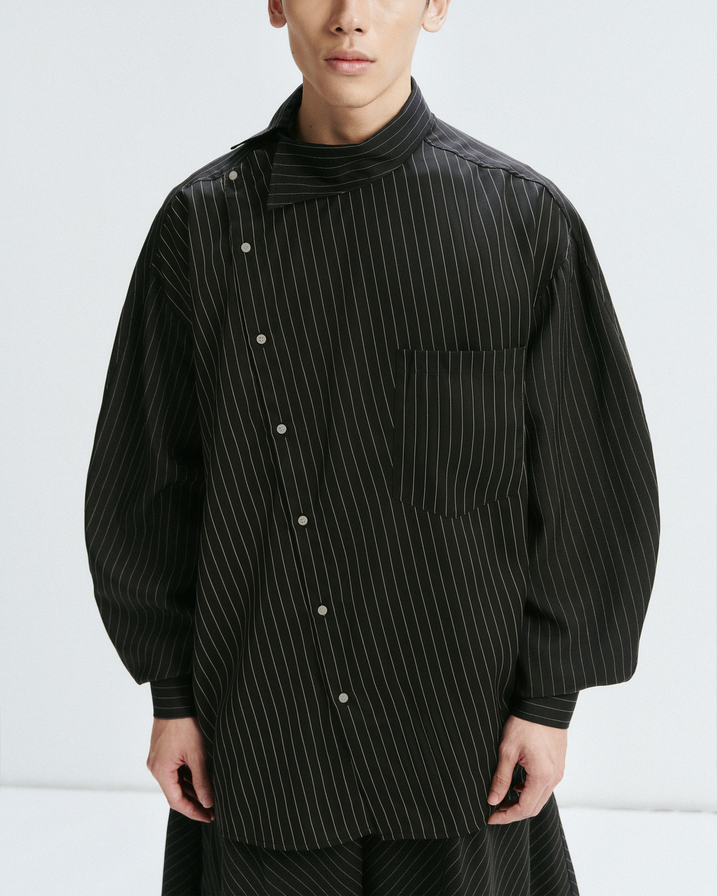 Larris Shirt Black Stripes
