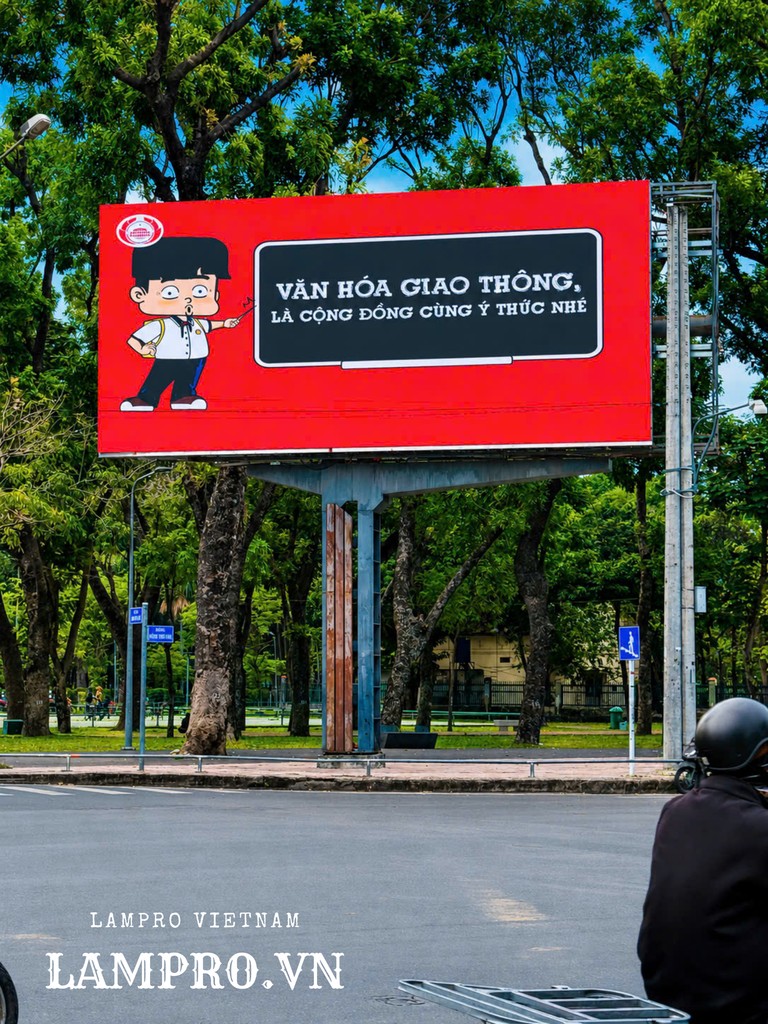 Màn hình LED ngoài trời AV Master Group LC5PO tại ngã tư Hoàng Minh Giám – Đặng Văn Sâm