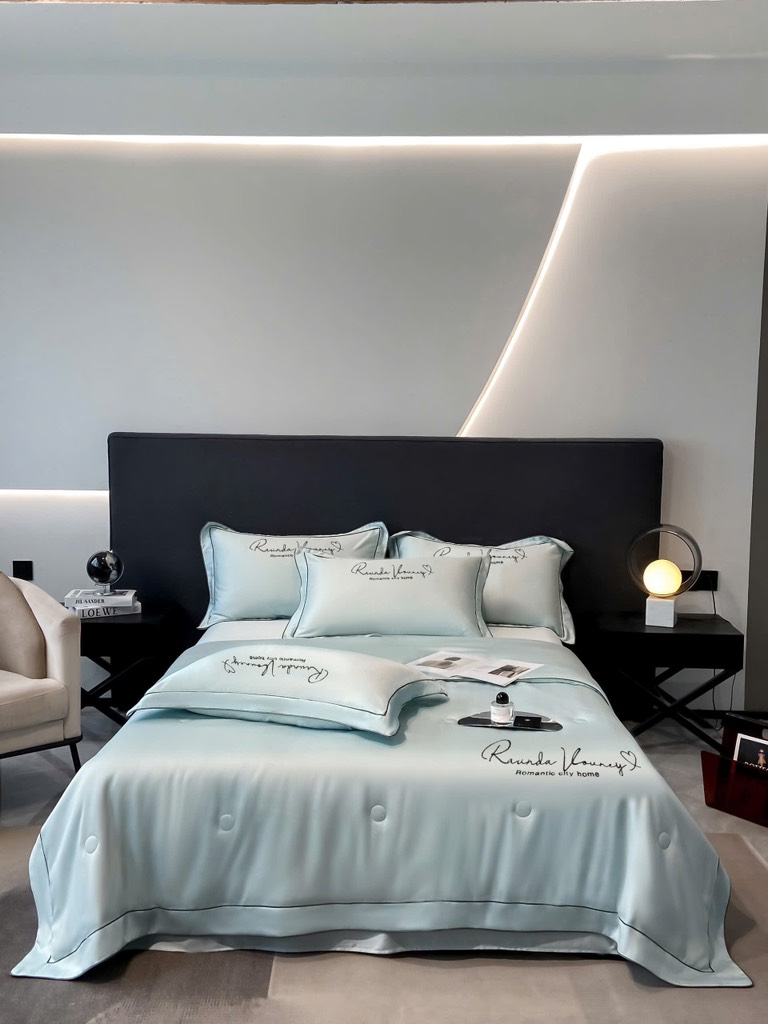 PHI LỤA- Set chăn chần Phi lụa Romantic