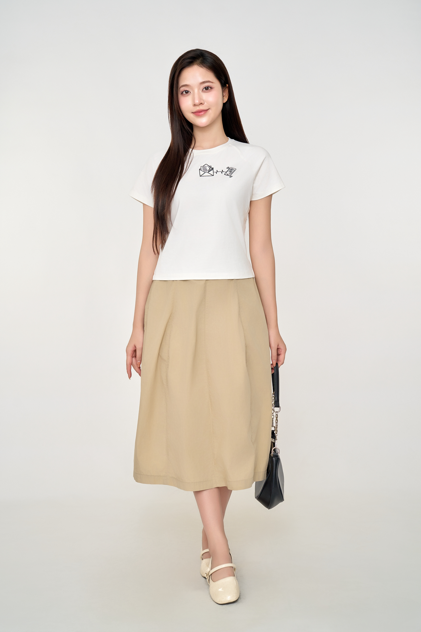 Áo Thun Nữ Bamboo Cổ Tròn Tay Raglan Năng Động