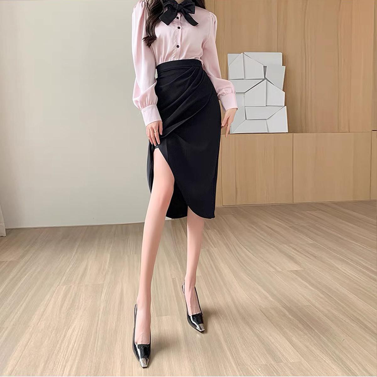 Chân váy xếp ly chéo vạt Congaivn CV10 vải xước dày co giãn, mát màu đen