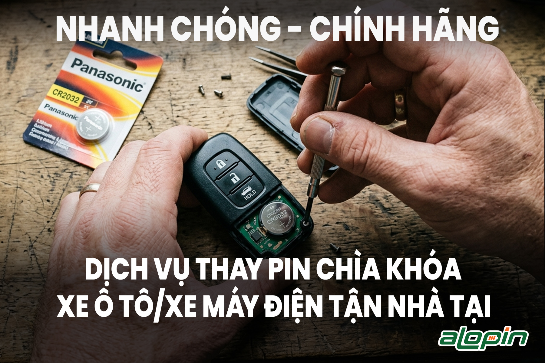 Dịch vụ thay pin chìa khóa xe ô tô/xe máy điện tận nhà tại TP.HCM: Nhanh chóng - Chính hãng