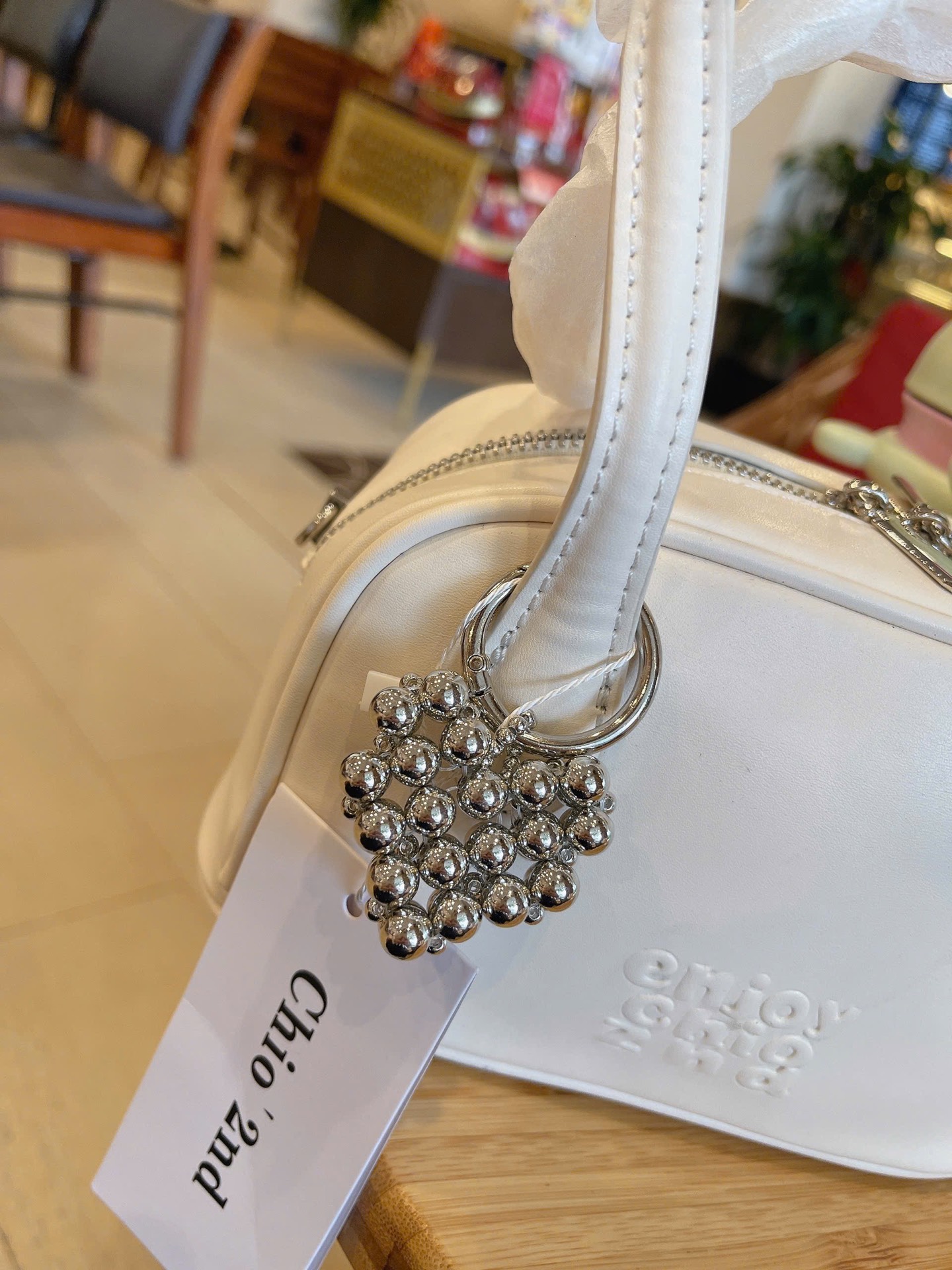 TÚI CHIO KÈM CHARM TIM QC CAO CẤP 19CM (15)