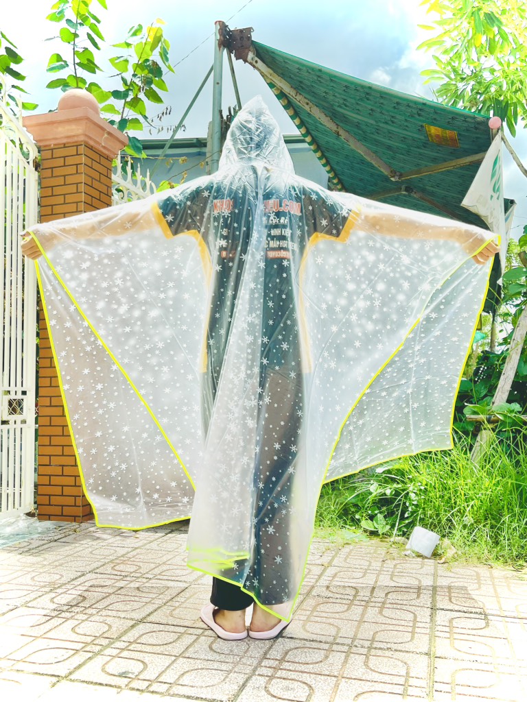 Áo Mưa Đi Xe Máy Có Trong Suốt Chỗ Đèn Xe (7)
