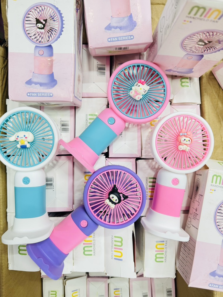 QUẠT TÍCH ĐIỆN CẦM TAY, CÓ CHÂN ĐẾ (4)