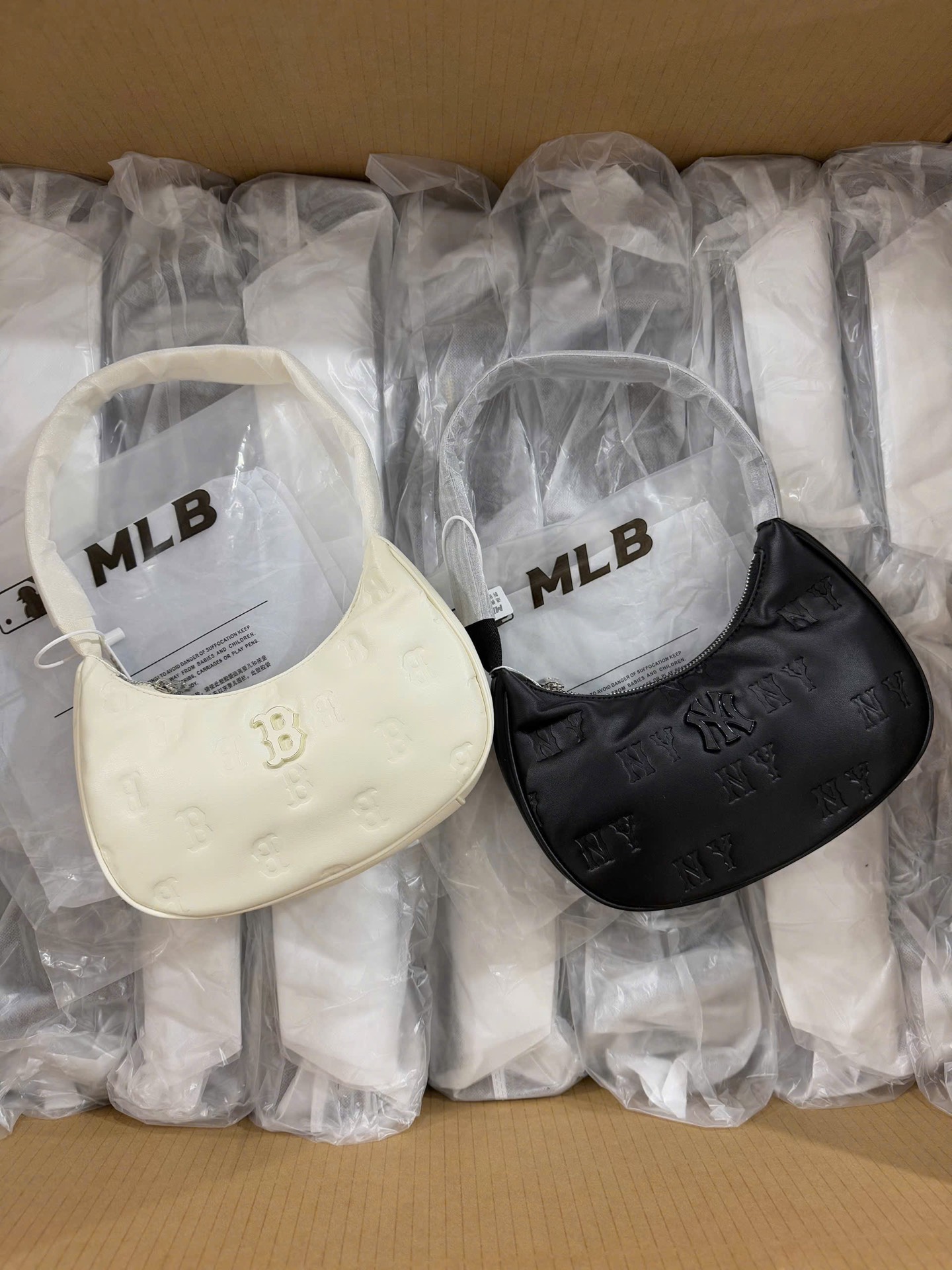 TÚI KẸP NÁCH NY REP 1:1 Size 22Cm Siêu Đẹp Xịn (15)