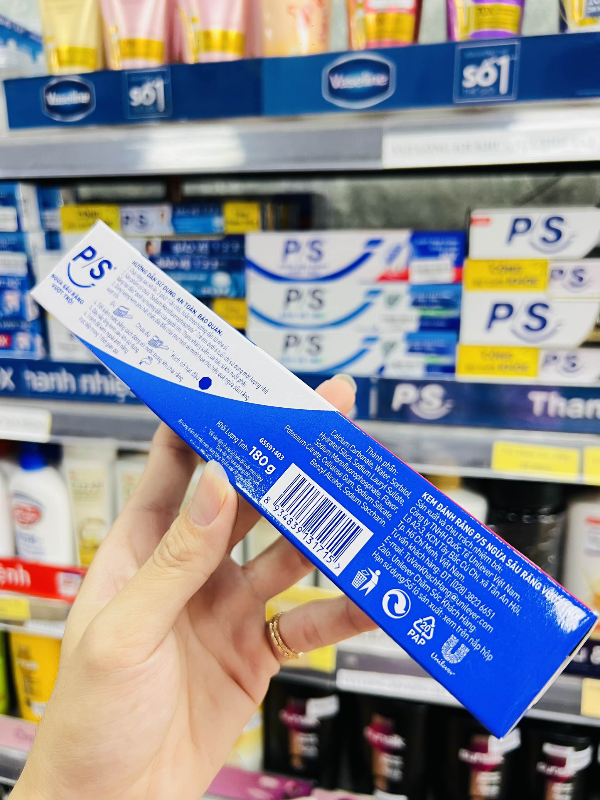 "KEM ĐÁNH RĂNG P/S NGĂN NGỪA SÂU RĂNG VƯỢT TRỘI 180g CHÍNH HÃNG ( KO ÁP DỤNG CT GIẢM 10% CỦA TTĐ) (1) '