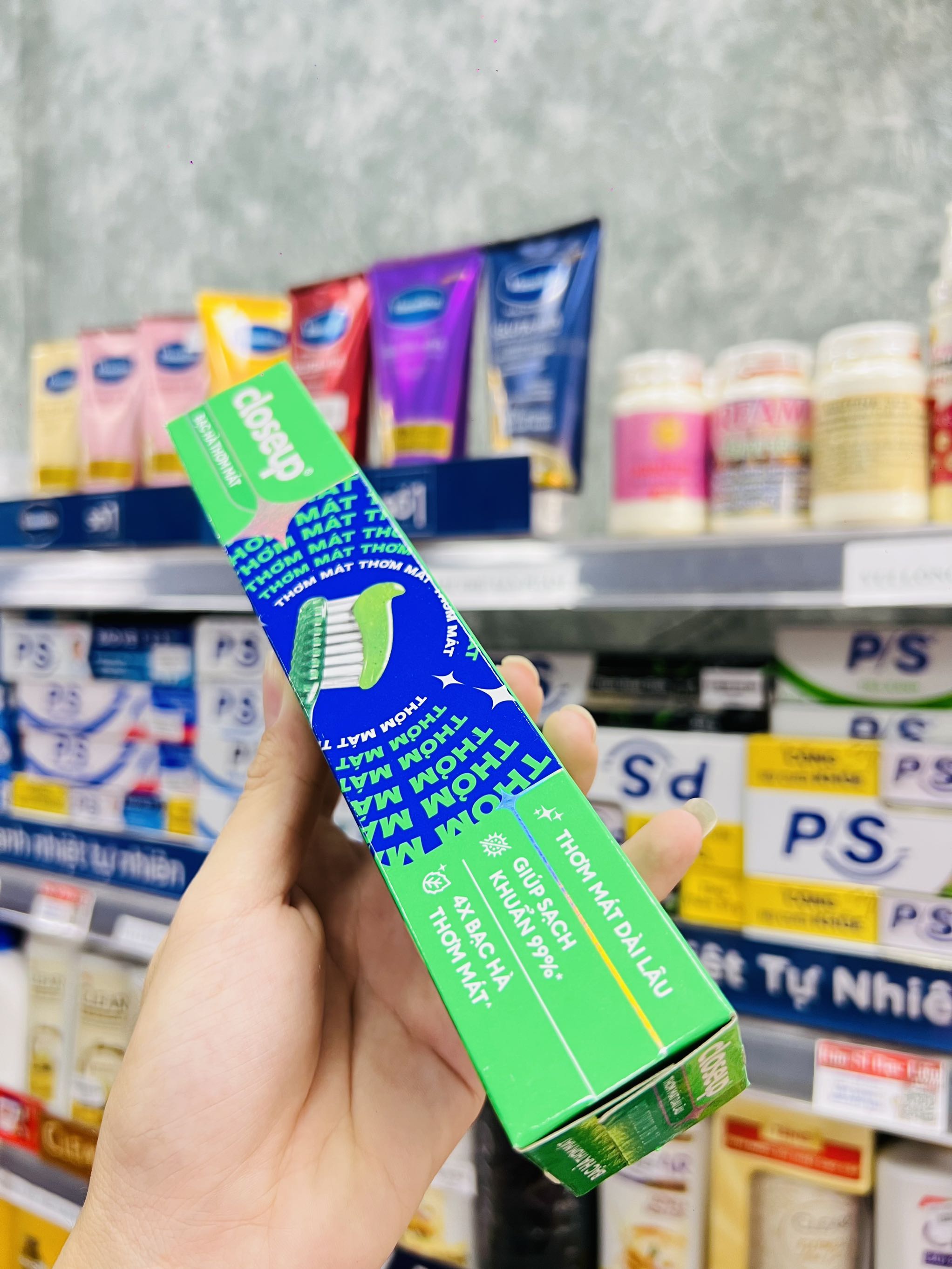 'KEM ĐÁNH RĂNG CLOSEUP 180g CHÍNH HÃNG ( KO ÁP DỤNG CT GIẢM 10% CỦA TTĐ) (1) '