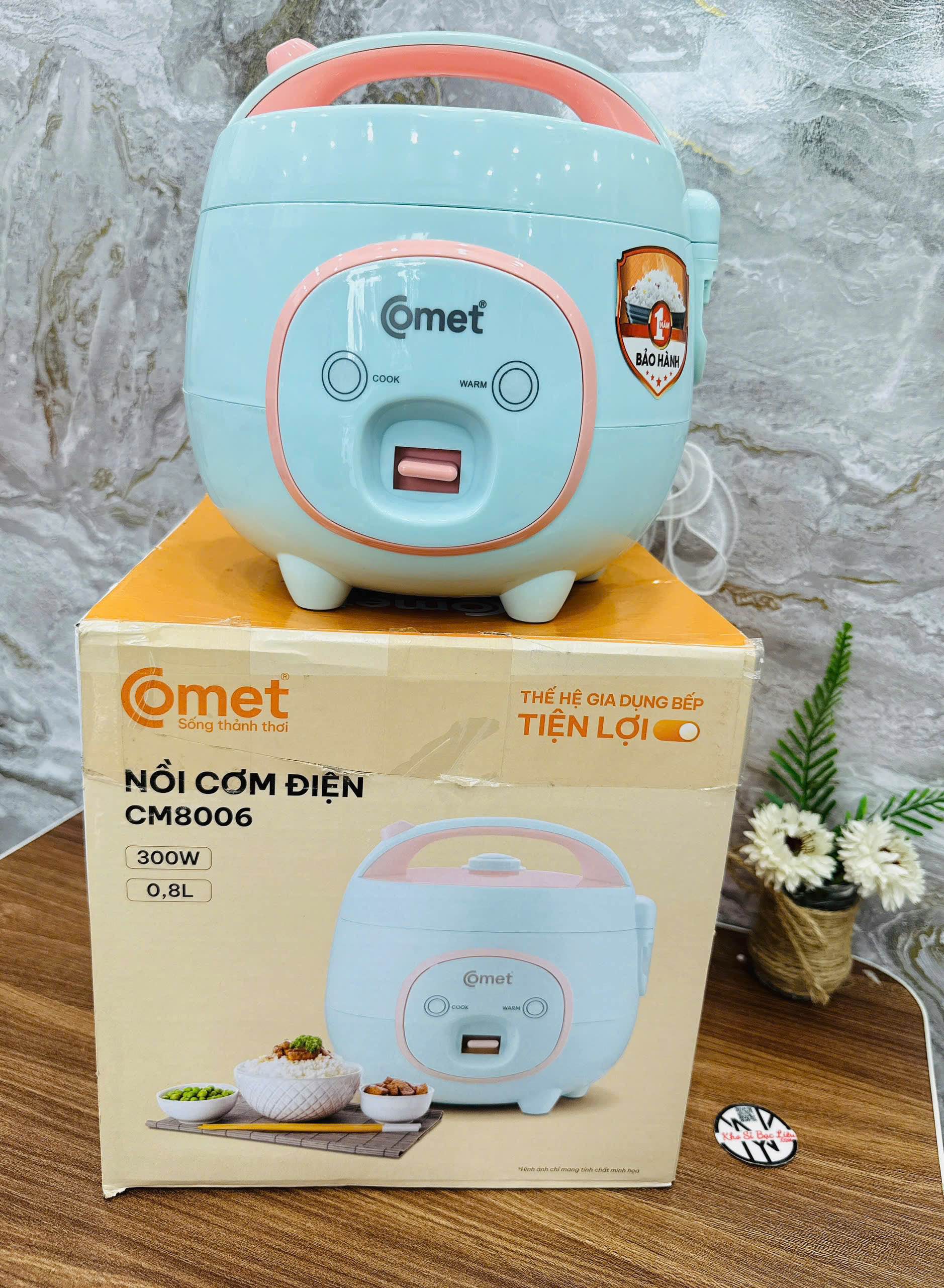 NỒI CƠM ĐIỆN COMET 0.8 LÍT 8006 (20)